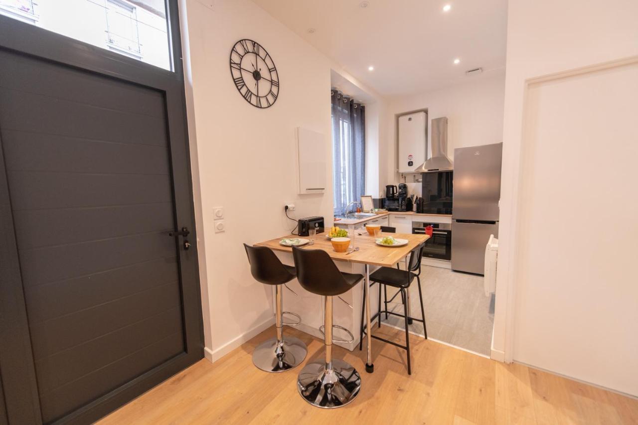 Kasa Loft Centre 2 - Wifi Et Tv - Confortable Et Stationnement Gratuit A Proximite Saint-Etienne  Exterior photo