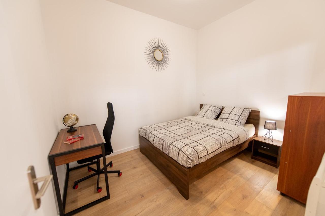 Kasa Loft Centre 2 - Wifi Et Tv - Confortable Et Stationnement Gratuit A Proximite Saint-Etienne  Exterior photo