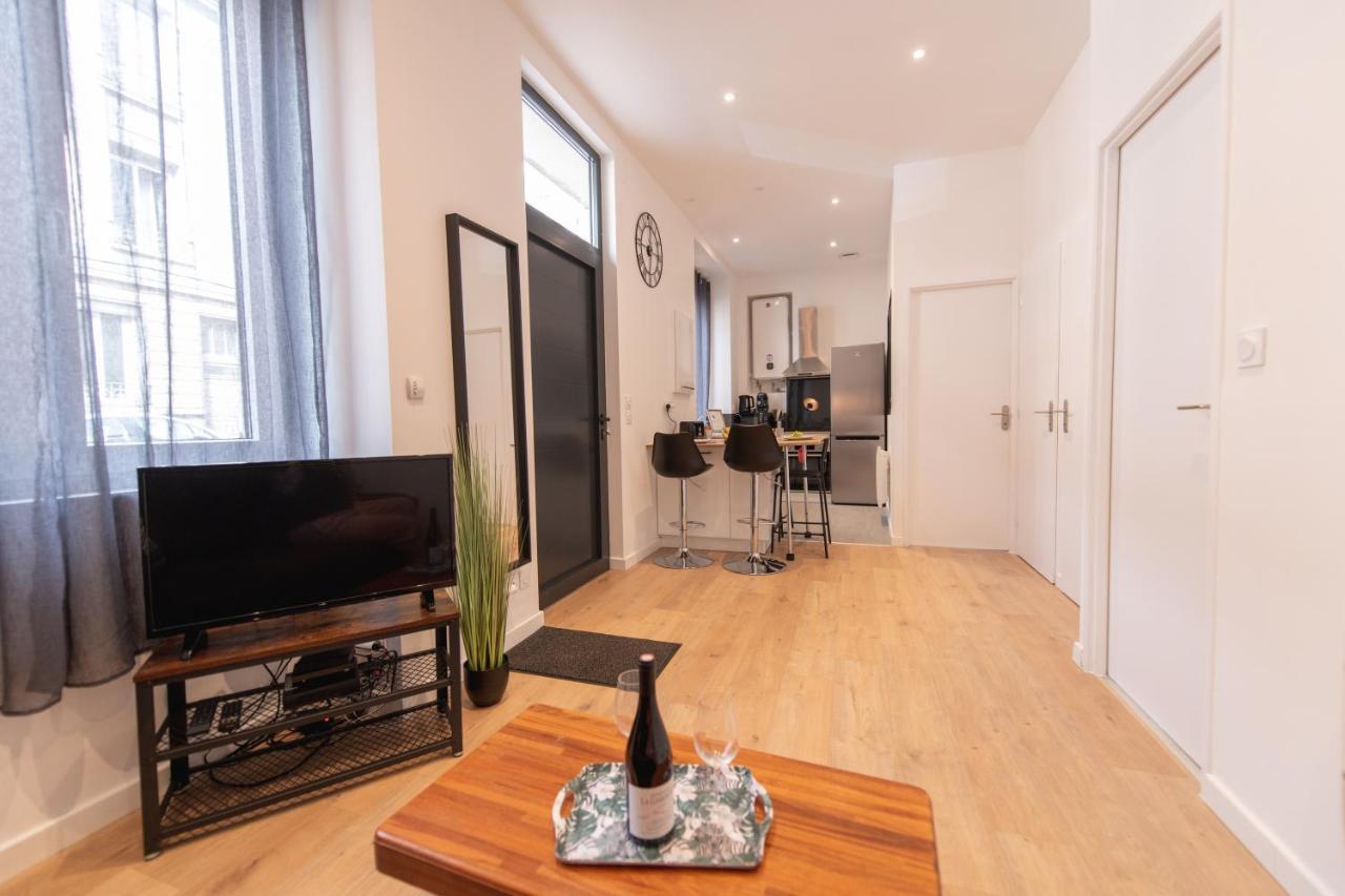 Kasa Loft Centre 2 - Wifi Et Tv - Confortable Et Stationnement Gratuit A Proximite Saint-Etienne  Exterior photo
